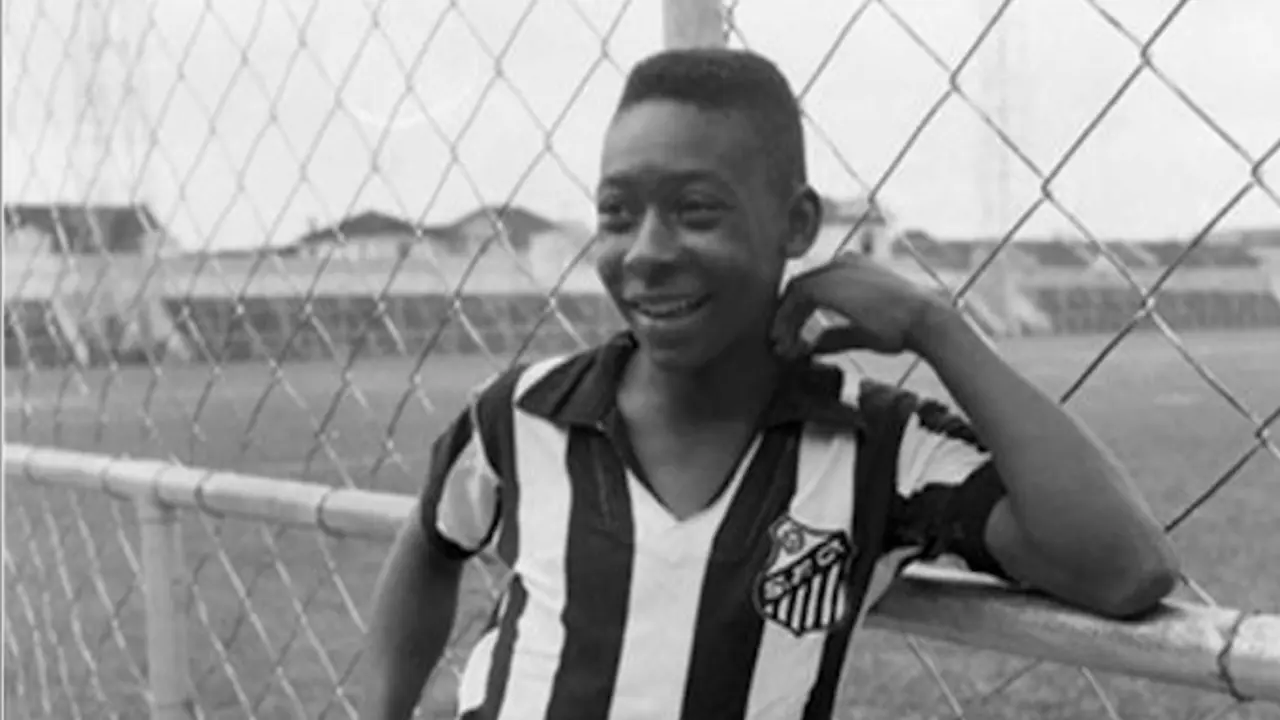 El astro Edson Arantes do Nascimento "Pel&eacute;".