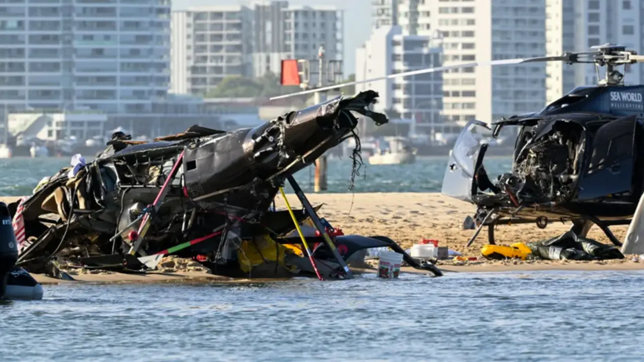 Imagen de los helic&oacute;pteros accidentados. EFE/EPA/Dave Hunt