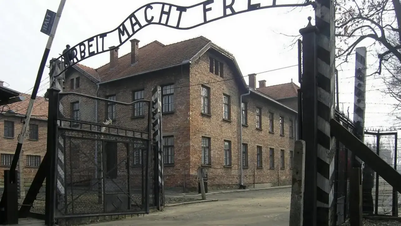 Campo de concentraci&oacute;n de Auschwitz