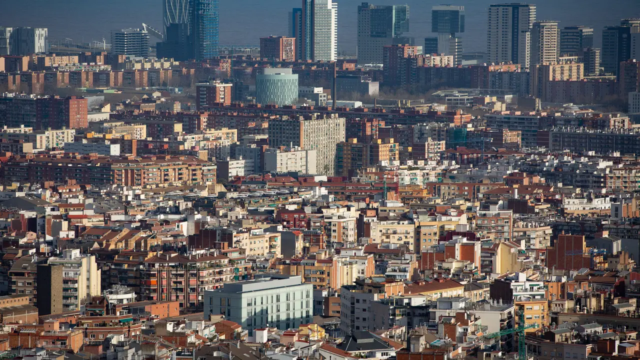 Panor&aacute;mica de la ciudad de Barcelona, en Barcelona/Catalunya (Espa&ntilde;a) a 30 de enero de 2020.