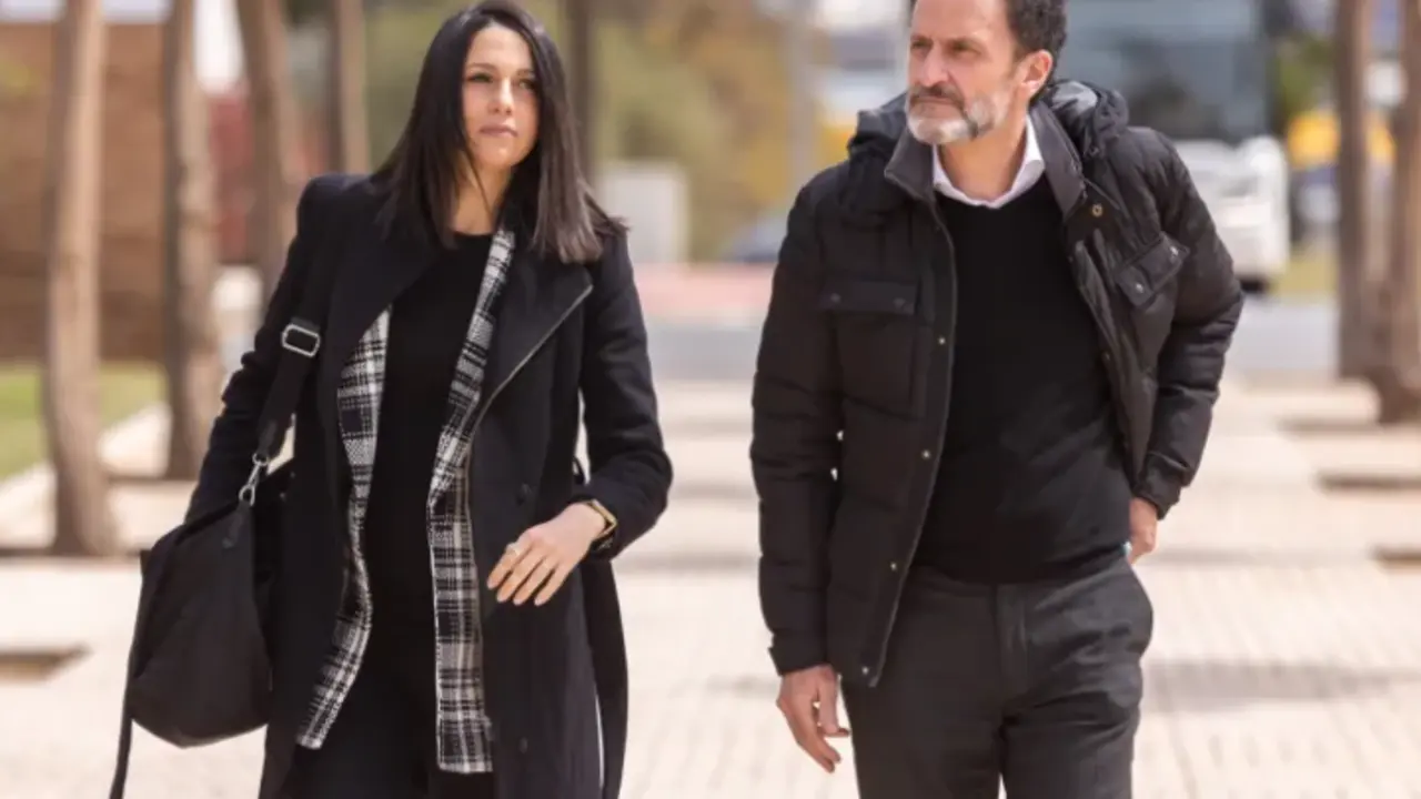 Los candidatos a las primarias de Ciudadanos In&eacute;s Arrimadas y Edmundo Bal en una imagen de archivo. EFE / Carlos D&iacute;az