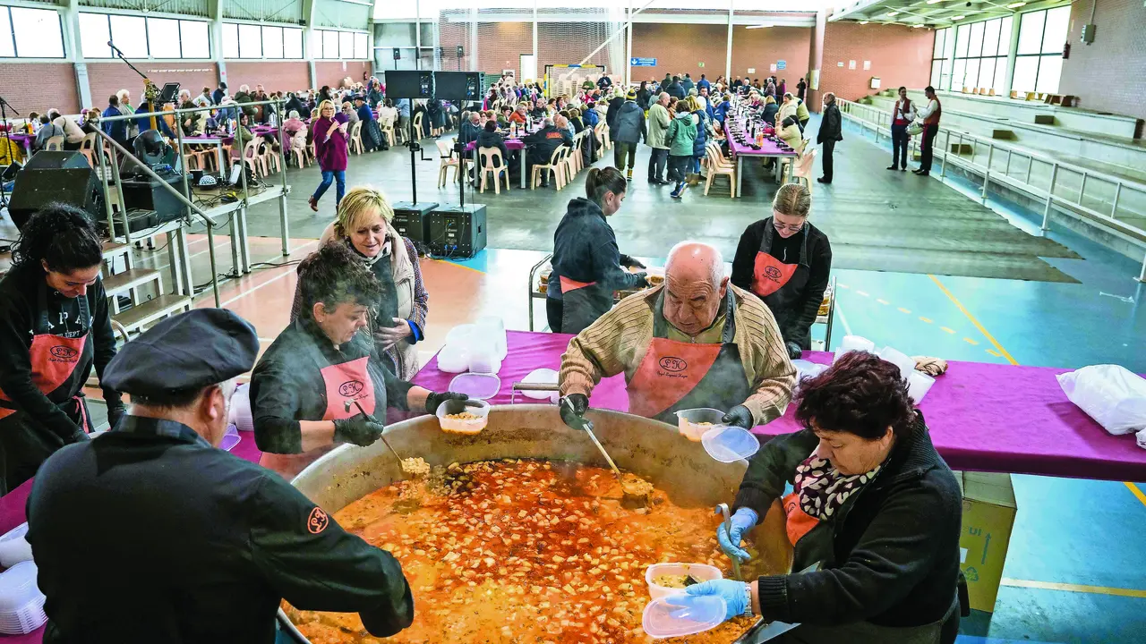 La comida fue preparada por &Aacute;ngel Lezcano. / Alberto G. Ib&aacute;&ntilde;ez
