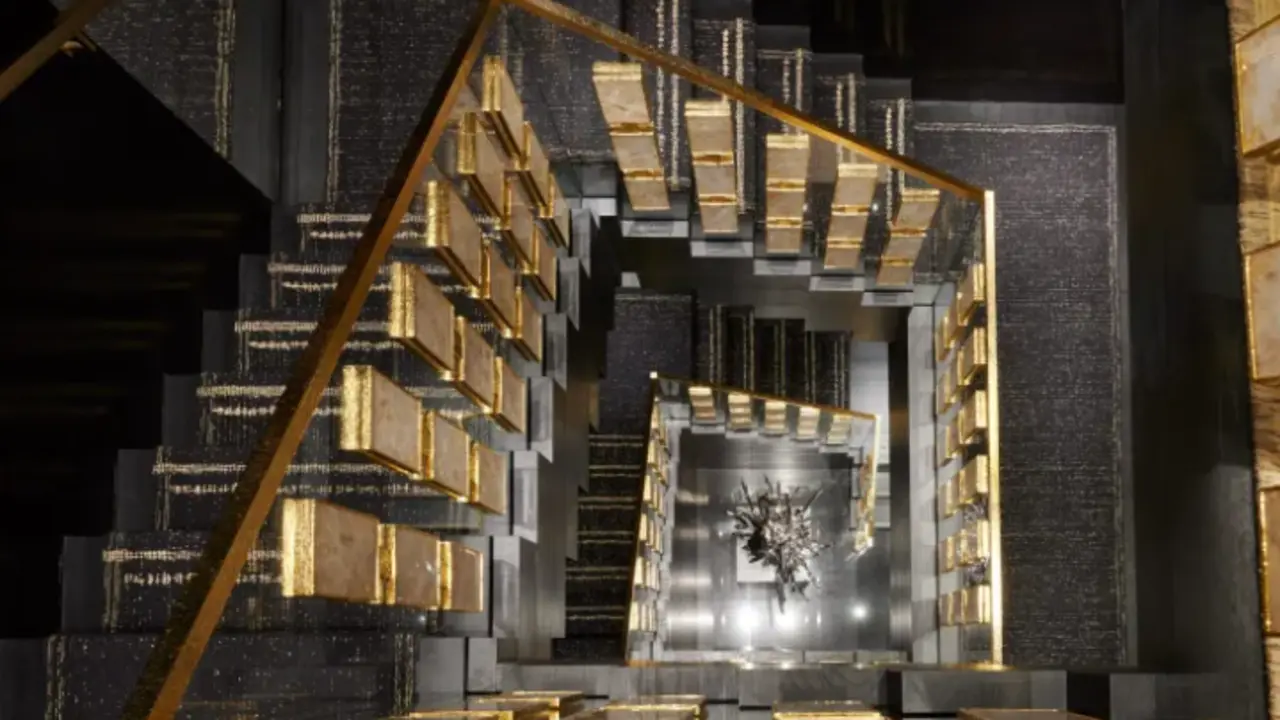 Imagen de la renovada joyer&iacute;a de Chanel en la Plaza Vend&ocirc;me de Par&iacute;s. EFE/ Chanel