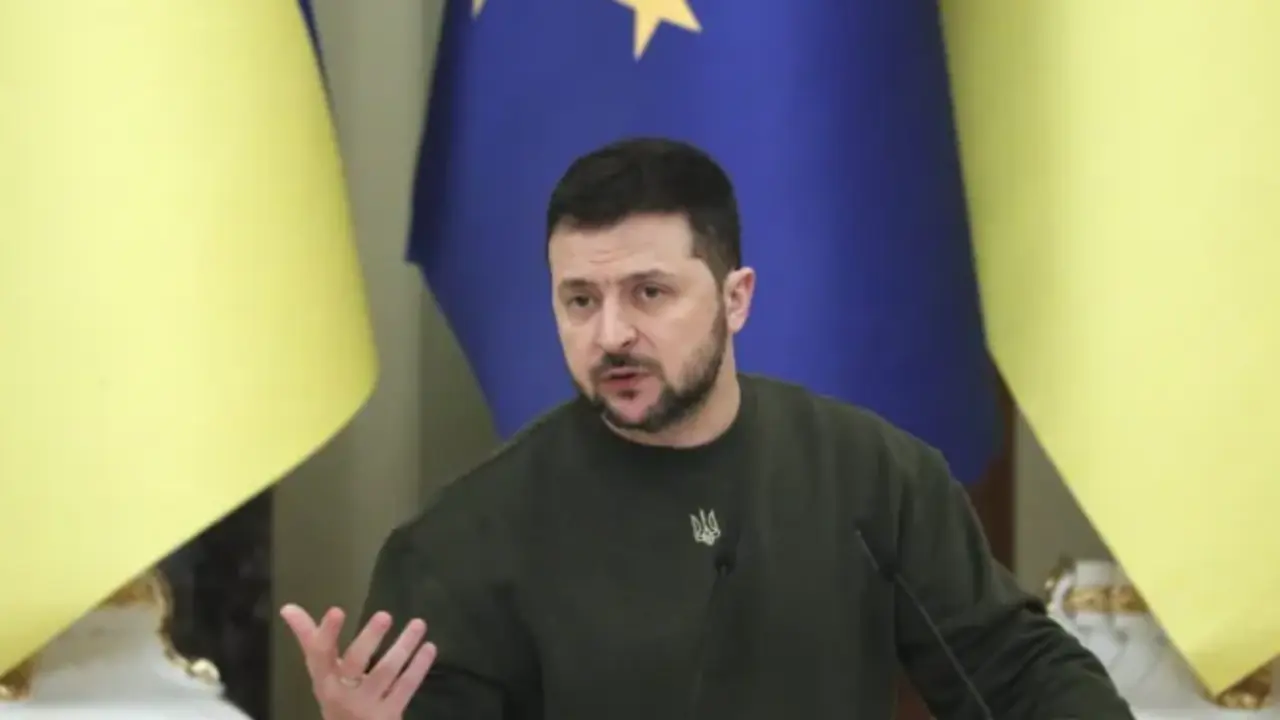 El presidente de Ucrania, Volodymyr Zelensky,en una conferencia de prensa en Kiev la semana pasada. EFE / Sergey Dolzhenko