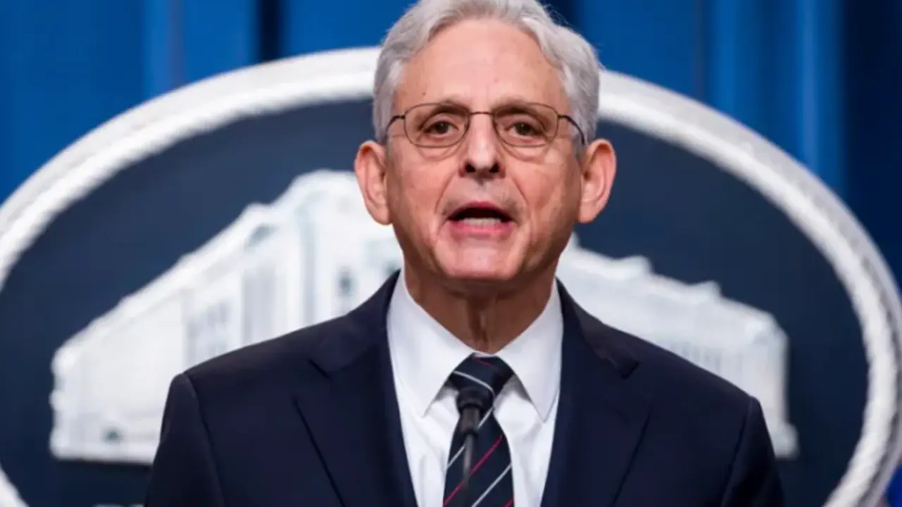 El Fiscal General Merrick Garland anuncia una demanda antimonopolio contra Google de Alphabet Inc. EFE / JIM LO SCALZO