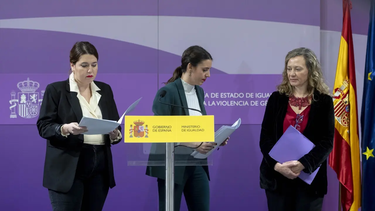 La ministra de Igualdad, Irene Montero, en una rueda de prensa. E.P. / Alberto Ortega
