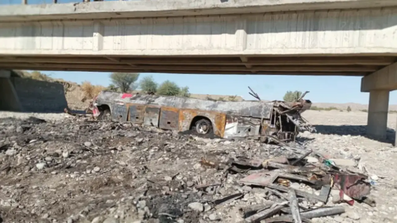 Imagen del accidente. EFE / Edhi Rescue Service