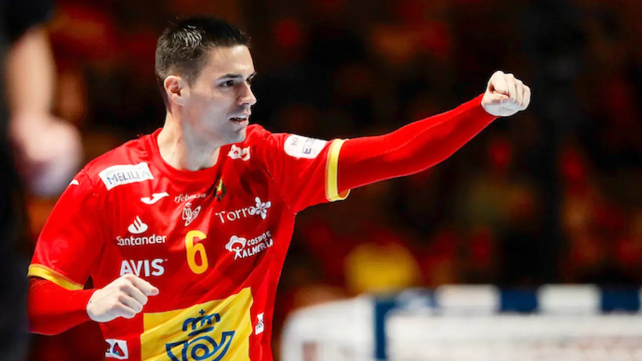 El jugador astillerense &Aacute;ngel Fern&aacute;ndez. / ALERTA