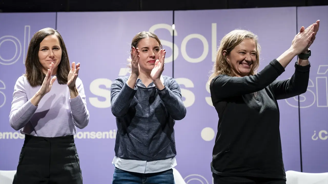 La ministra de Igualdad, Irene Montero (c), junto con dirigentes de Podemos. E.P. /  A. P&eacute;rez Meca