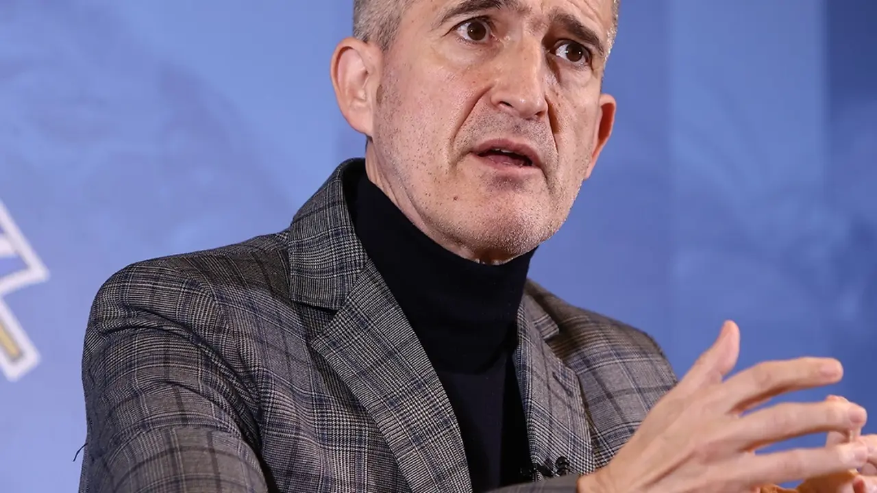 Roberto Olabe, director deportivo de la Real Sociedad, protagonista del primer cap&iacute;tulo del podcast de Laliga 'Arquitectos'. / LA LIGA
