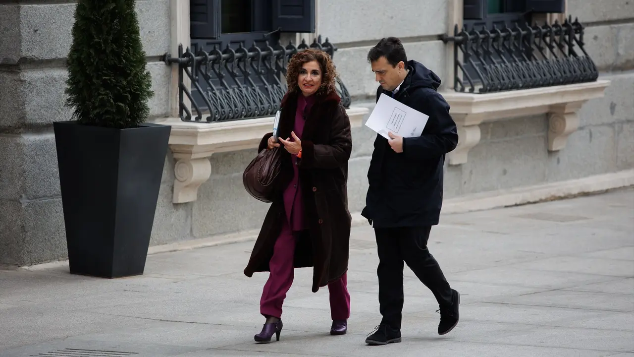 La vicesecretaria general del PSOE y ministra de Hacienda y Funci&oacute;n P&uacute;blica, Mar&iacute;a Jes&uacute;s Montero. E.P. / Alejandro Mart&iacute;nez V&eacute;lez