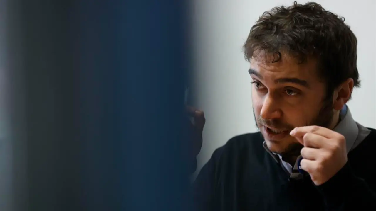 V&iacute;ctor Palomo, abogado del Sindicato de Inquilinas (SI). EFE / Javier Liz&oacute;n