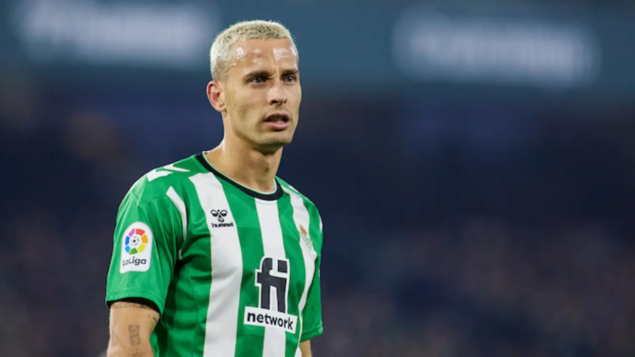Sergio Canales of Real Betis looks on during the spanish league, La Liga Santander, football match played between Real Betis and RC Celta de Vigo at Benito Villamarin stadium on February 4, 2023, in Sevilla, Spain.
Joaquin Corchero / AFP7 / Europa Press
04/2/2023 ONLY FOR USE IN SPAIN