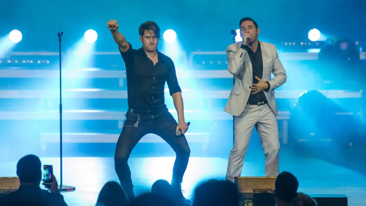 Andy y Lucas en concierto.