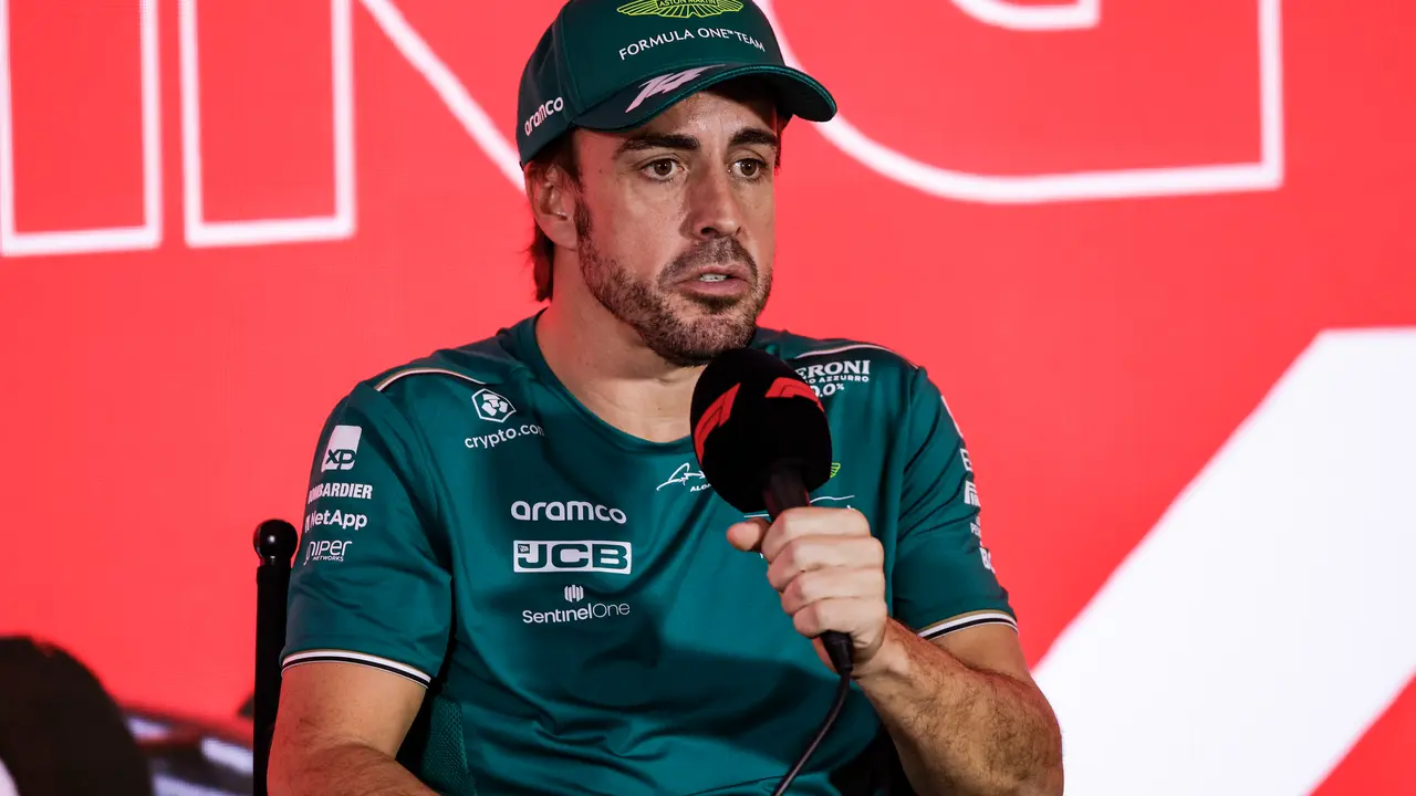 Fernando Alonso, durante una rueda de prensa. / Xavi Bonilla