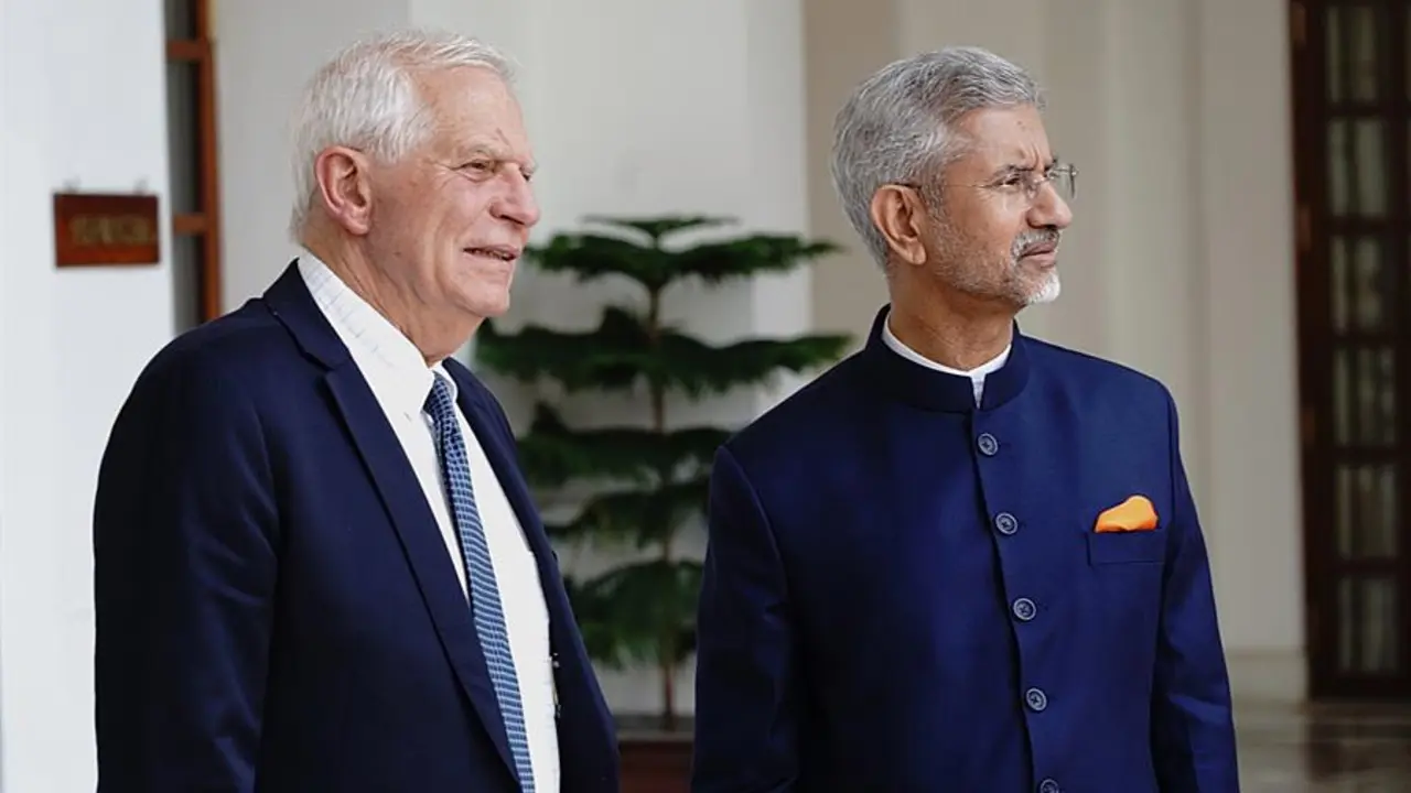 El Alto Representante de la Uni&oacute;n Europea para Asuntos Exteriores, Josep Borrell (i), se re&uacute;ne con el ministro de Asuntos Exteriores de la India, S. Jaishankar (d). EFE