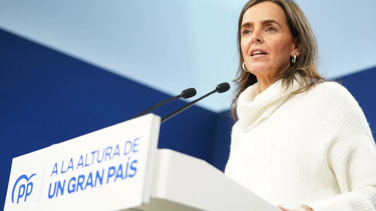 Carmen F&uacute;nez en una rueda de prensa. E.P