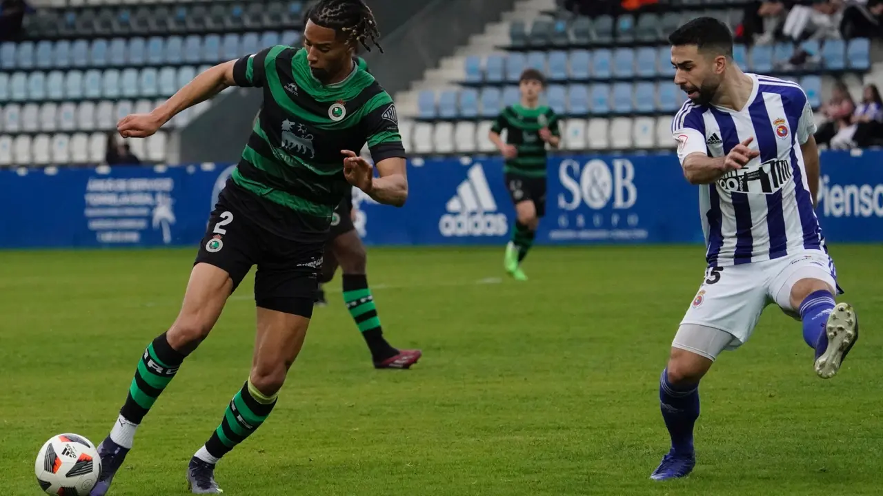 Gimn&aacute;stica de Torrelavega-Rayo Cantabria (2-0)