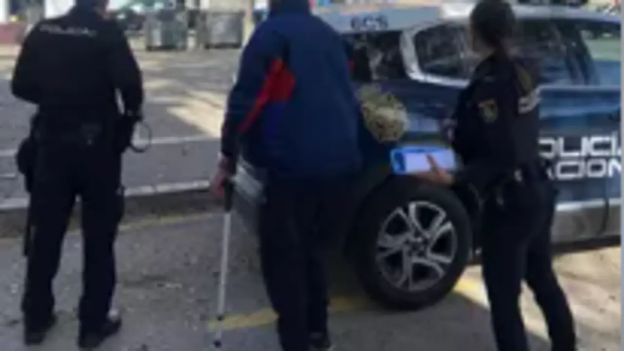Uno de los ancianos detenidos por m&uacute;ltiples robos en Manacor. / CNP