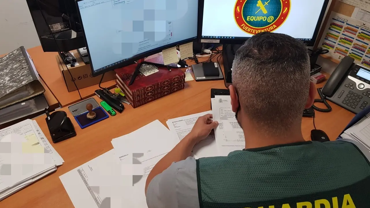 Equipo de ciberdelincuencia de la Guardia Civil. / ALERTA