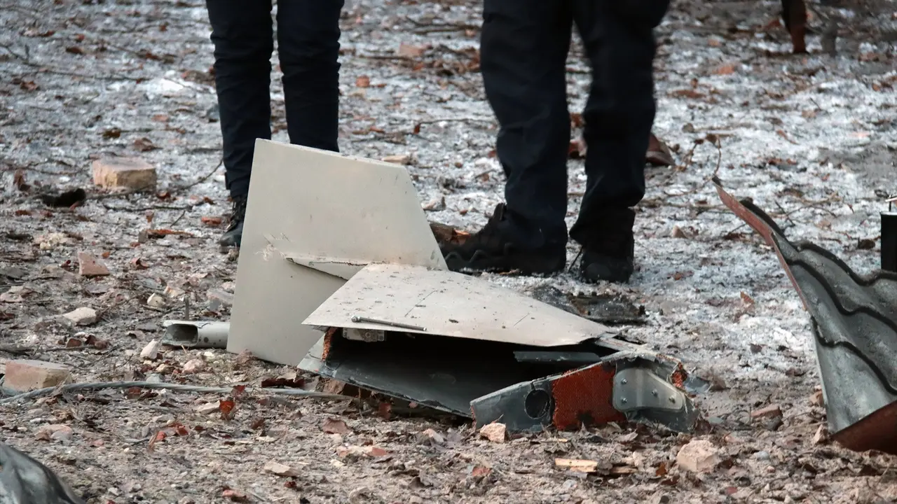 Un fragmento de un dron kamikaze. EP / Anatolii Siryk