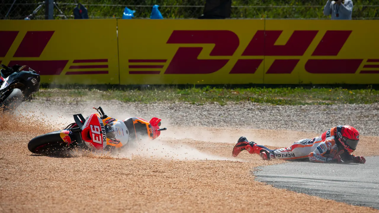 Accidente de Marc M&aacute;rquez. / Gigi Soldano