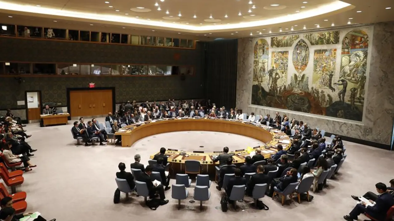 Vista general de una reuni&oacute;n del Consejo de Seguridad de la ONU. EFE / Jason Szenes