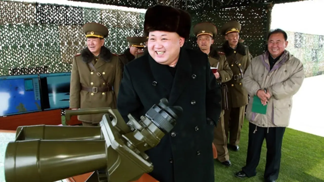 El l&iacute;der norcoreano, Kim Jong Un, ha supervisado este s&aacute;bado unas maniobras de desembarco. EP / Archivo