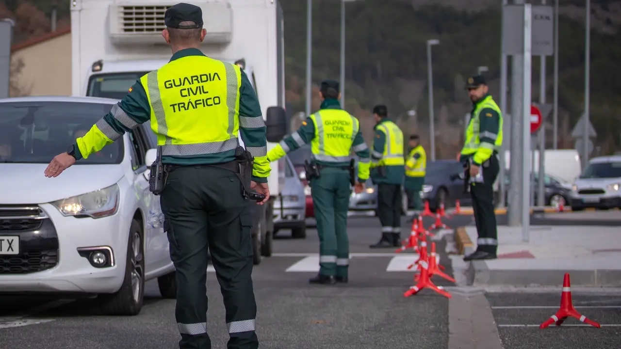 Agrupaci&oacute;n de Tr&aacute;fico de la Guardia Civil. / GC