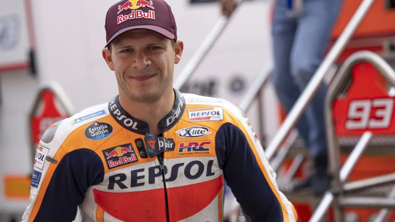 El piloto alem&aacute;n Stefan Bradl durante un Gran Premio. /  REPSOL MEDIA