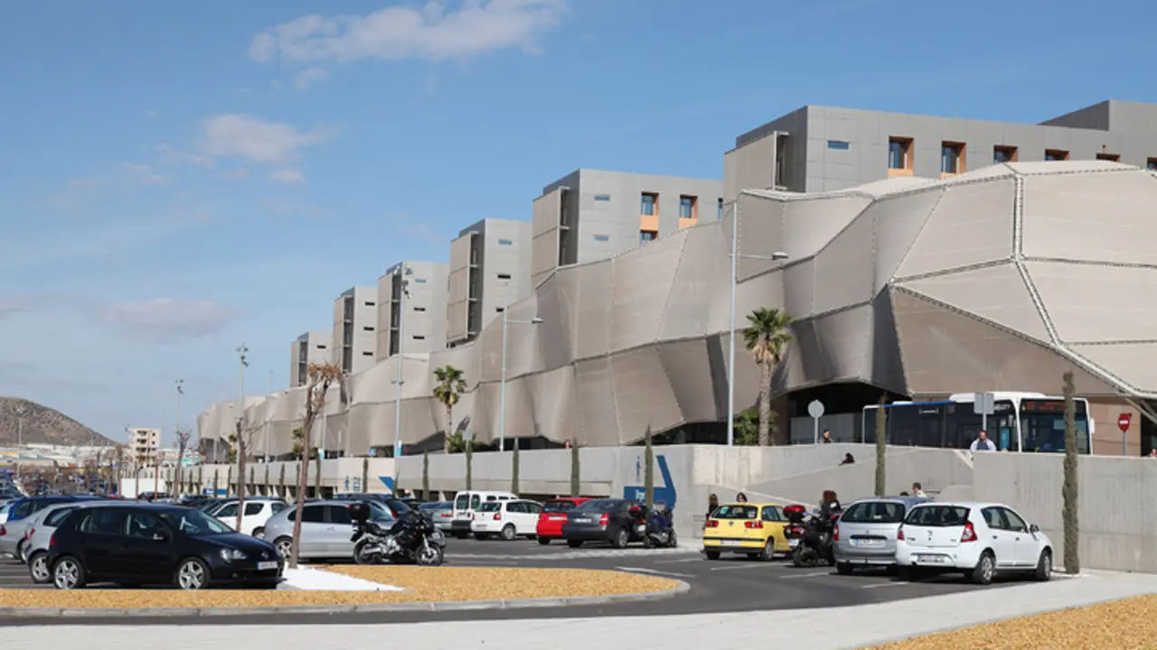 Hospital General Universitario Santa Luc&iacute;a. / RM