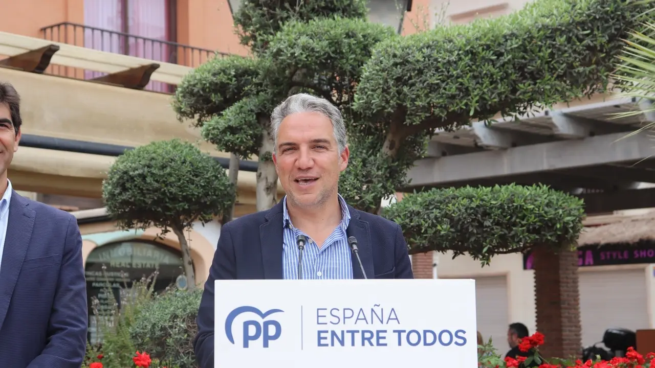 El coordinador general del Partido Popular, El&iacute;as Bendodo, en Co&iacute;n (M&aacute;laga). EP