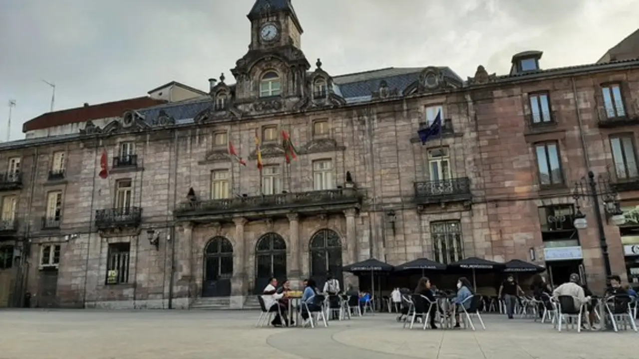 Ayuntamiento de Torrelavega. / AC