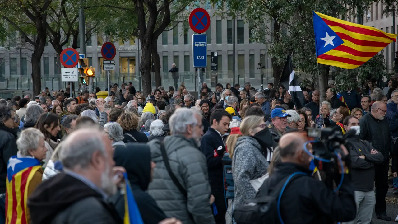 Concentraci&oacute;n de independentistas catalanes. / Lorena Sop&ecirc;na