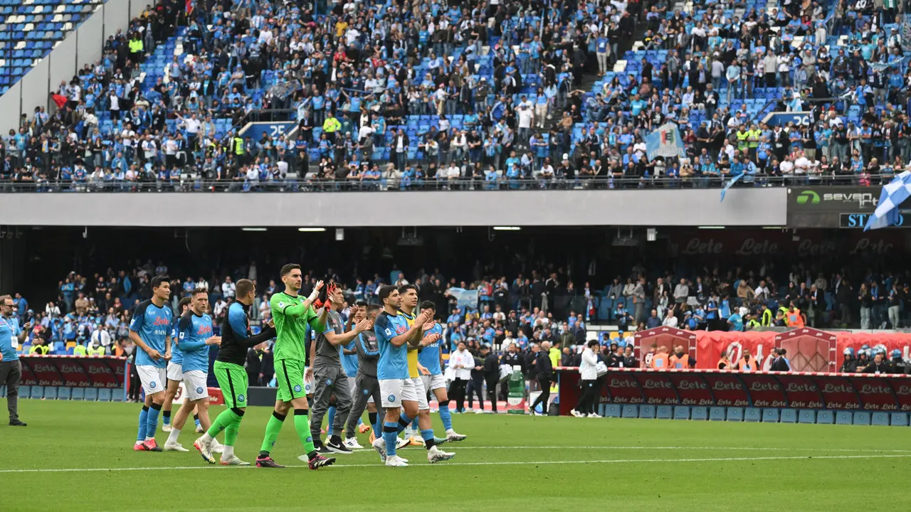 Los jugadores del Napol&eacute;s celebrando un triunfo liguero. / CIRO FUSCO
