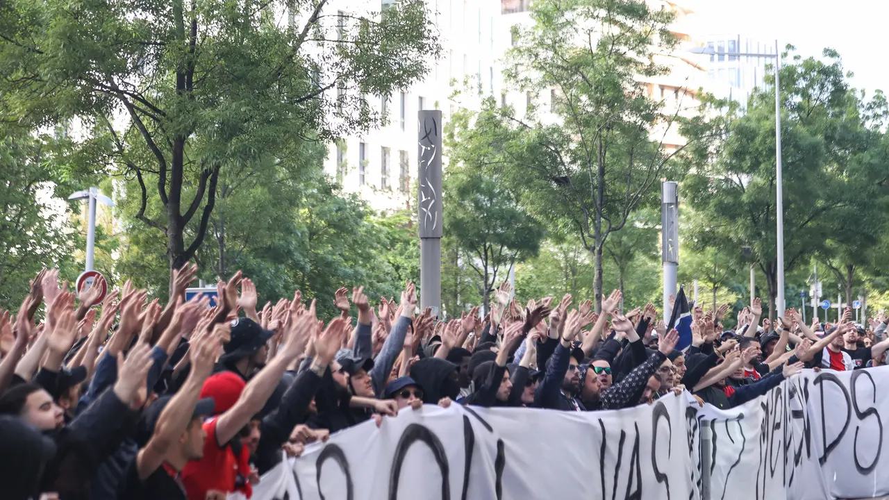 Ultras del PSG insultan a Leo Messi por su expediente sancionador. / MOHAMMED BADRA