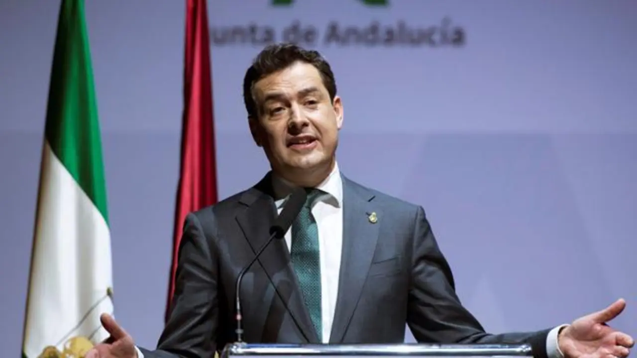 El presidente de la Junta y del Partido Popular andaluz (PP-A), Juanma Moreno. / EFE