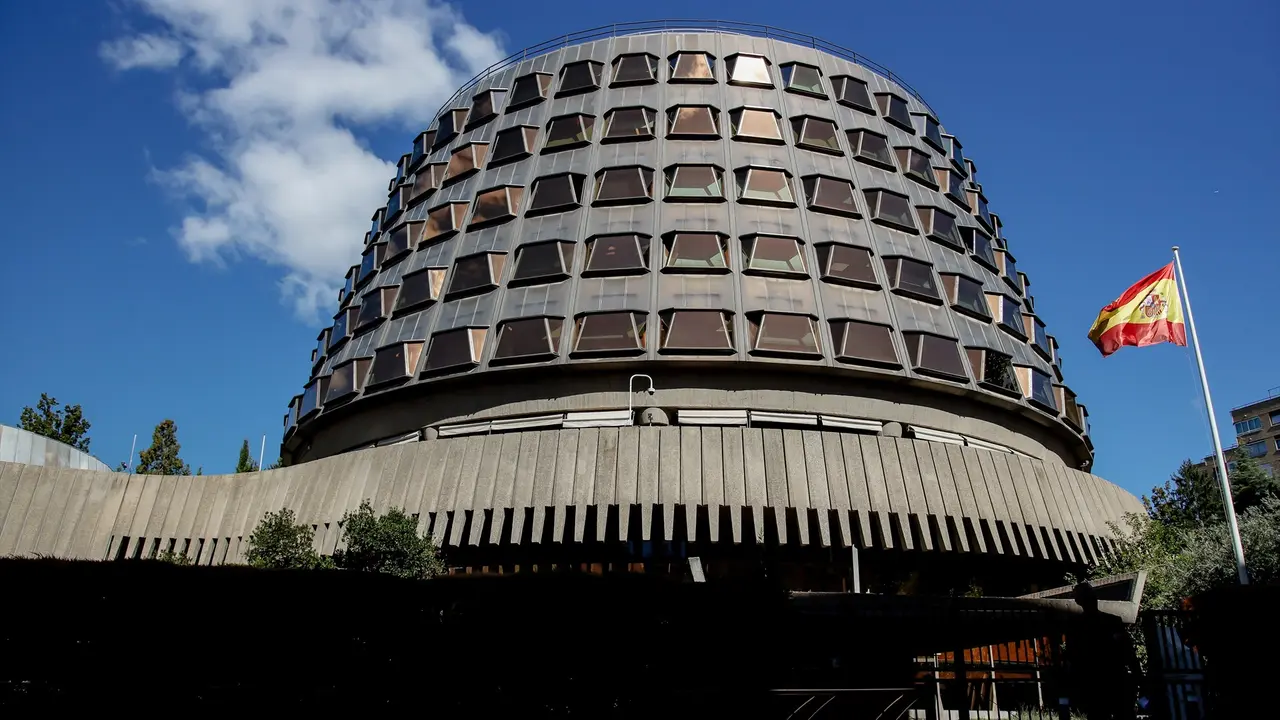 Edificio del Tribunal Constitucional en Madrid. / Carlos Luj&aacute;n
