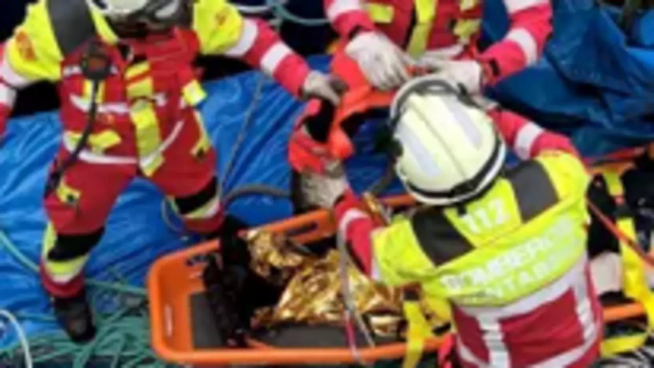 Rescate del marinero. / 112