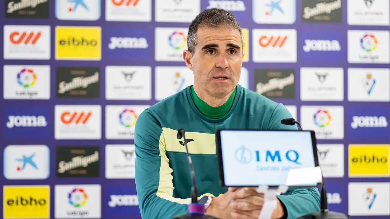 El entrenador del Eibar, Asier Garitano. / SDE