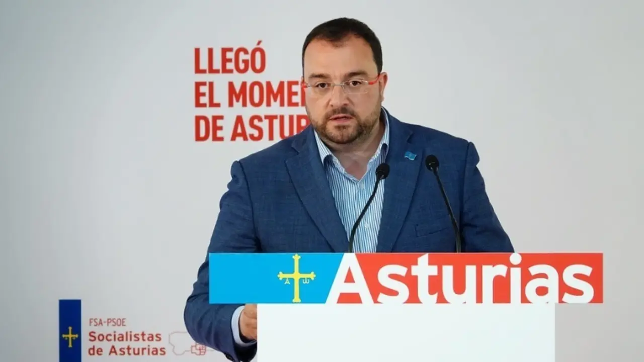 Adri&aacute;n Barb&oacute;n. EP