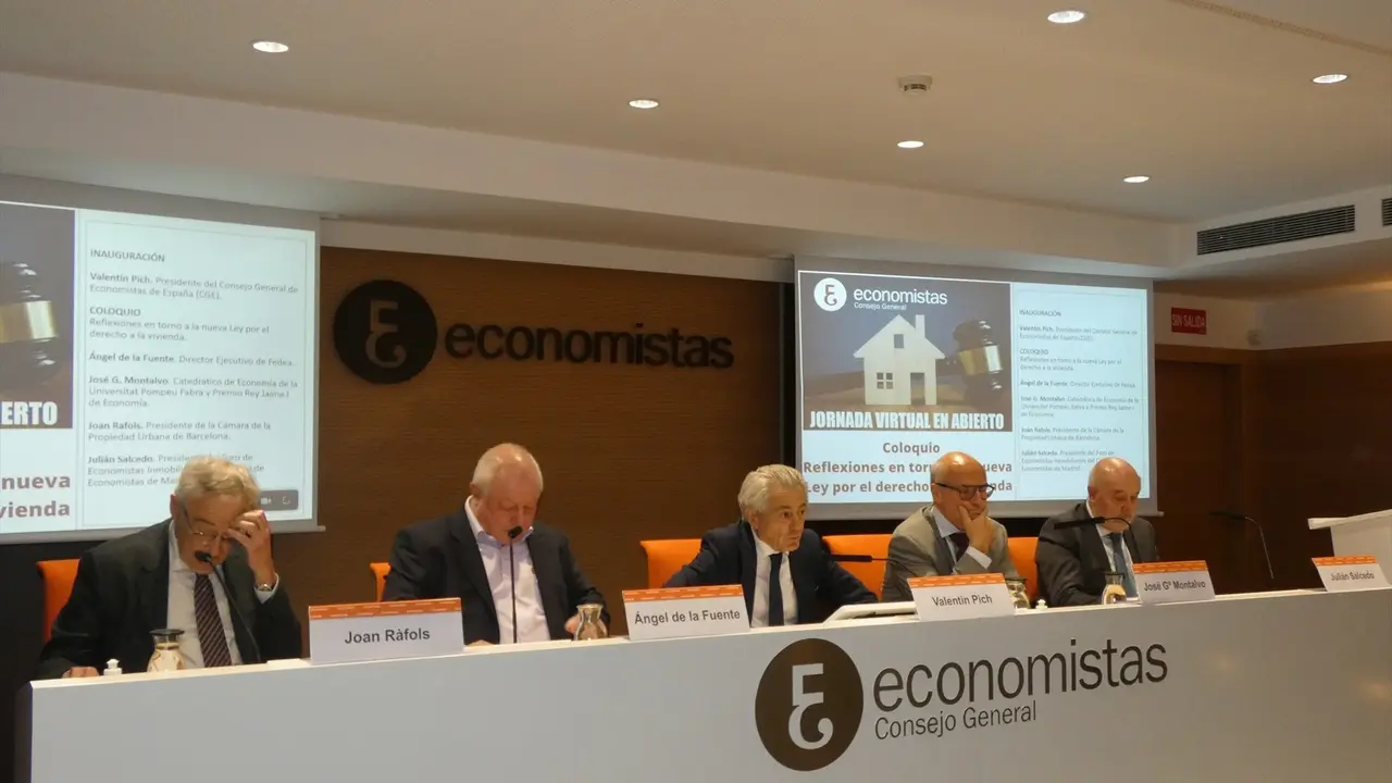 Coloquio sobre la nueva Ley por el derecho a la vivienda organizado por el Consejo General de Economistas. EP