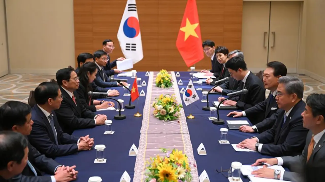 Una de las reuniones de las delegaciones en la cumbre del G7. EFE / YONHAP