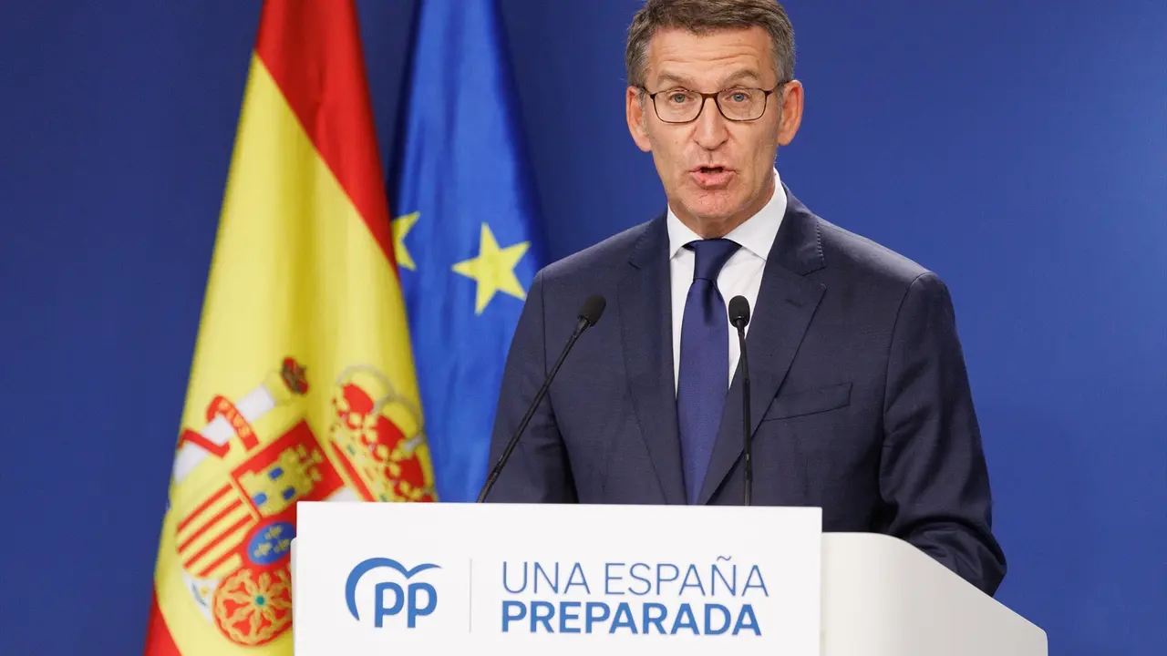 El presidente del PP, Alberto N&uacute;&ntilde;ez Feij&oacute;o, durante una rueda de prensa en la sede nacional del Partido Popular. EP / Eduardo Parra