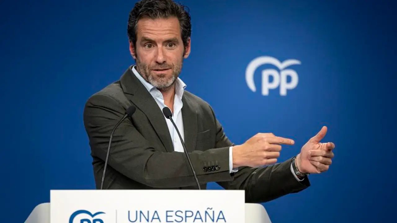 El portavoz de campa&ntilde;a del PP, Borja S&eacute;mper, ha rechazado los debates cara a cara semanales que el presidente del Gobierno, Pedro S&aacute;nchez, ha propuesto a Alberto N&uacute;&ntilde;ez Feij&oacute;o. EFE / Daniel Gonz&aacute;lez