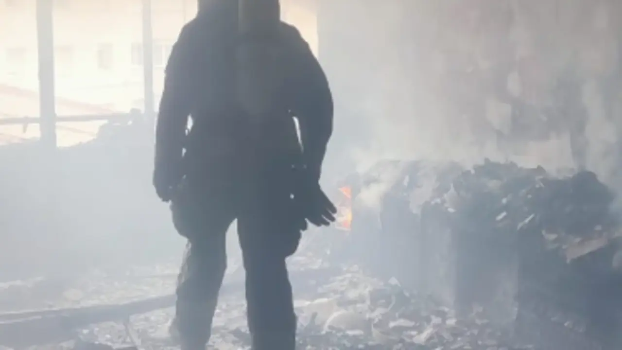 Uno de los bomberos que participaron en la intervenci&oacute;n. / 112