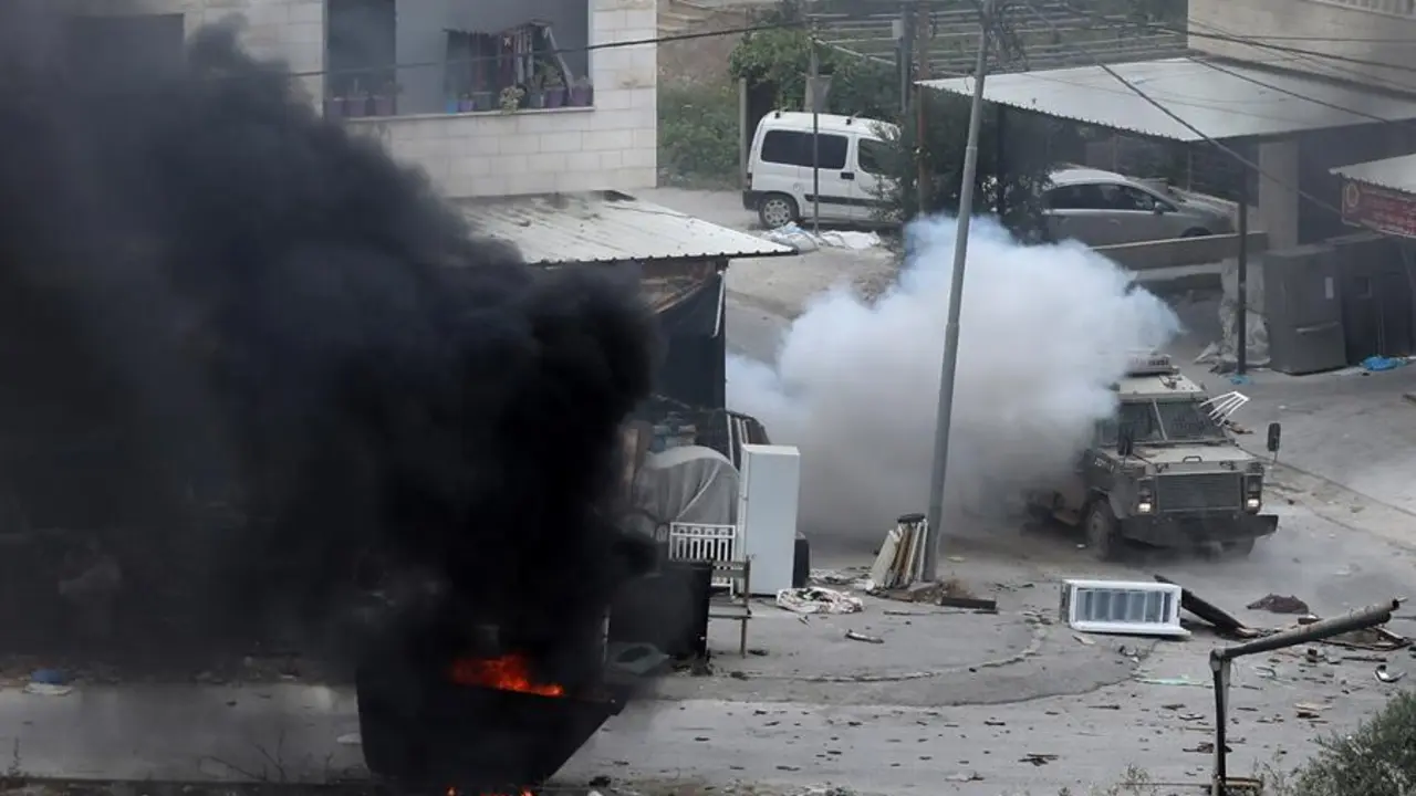 Enfrentamientos armados hoy en Yen&iacute;n. EFE/ ALAA BADARNEH