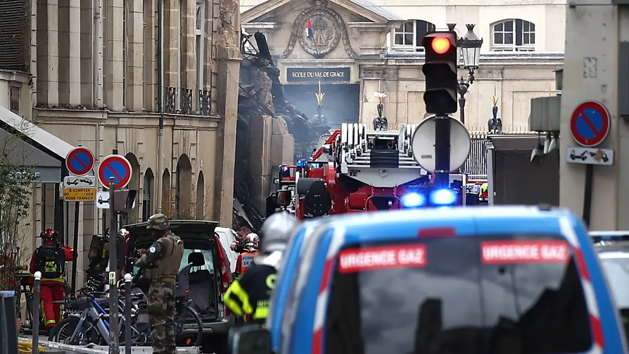 Ambulancia en Par&iacute;s. / Mohammed Badra