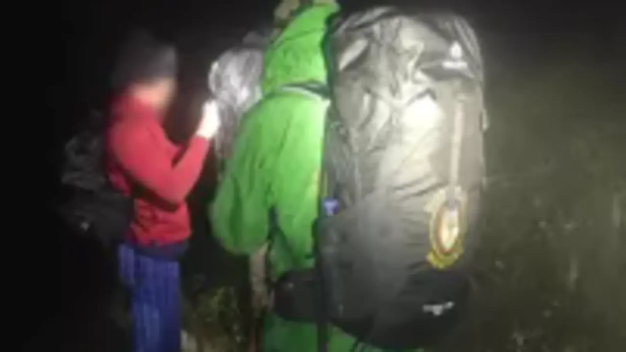 Rescate de dos monta&ntilde;eros en plena noche en Picos de Europa. / GC