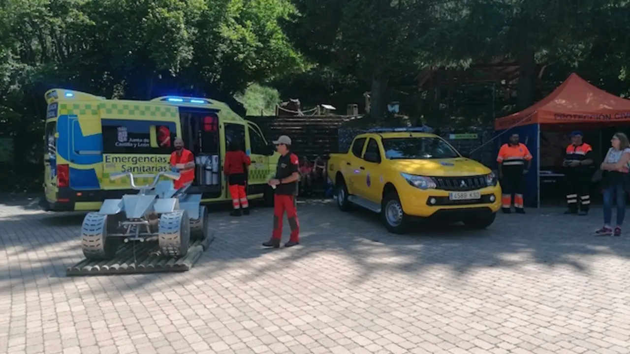 Operativo de Emergencias en la Cueva de Valporquero (Le&oacute;n). / 112